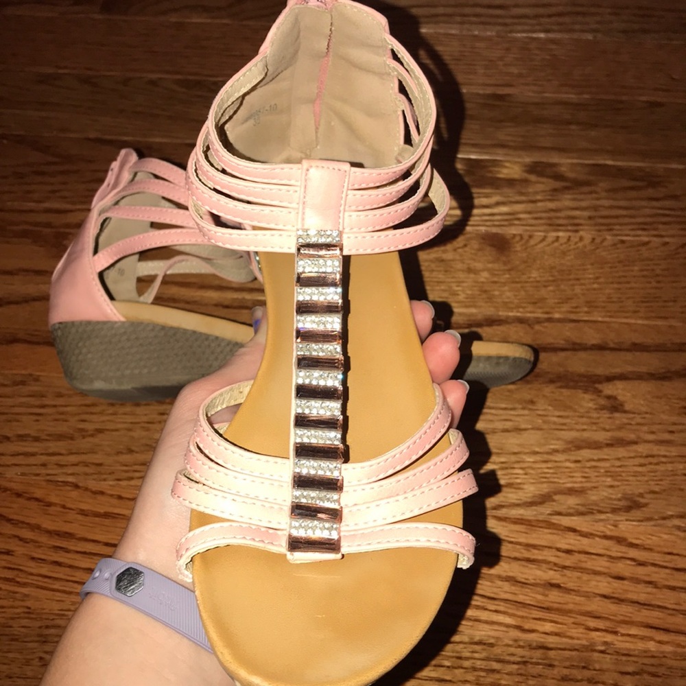 Small Wedge cute shoes
